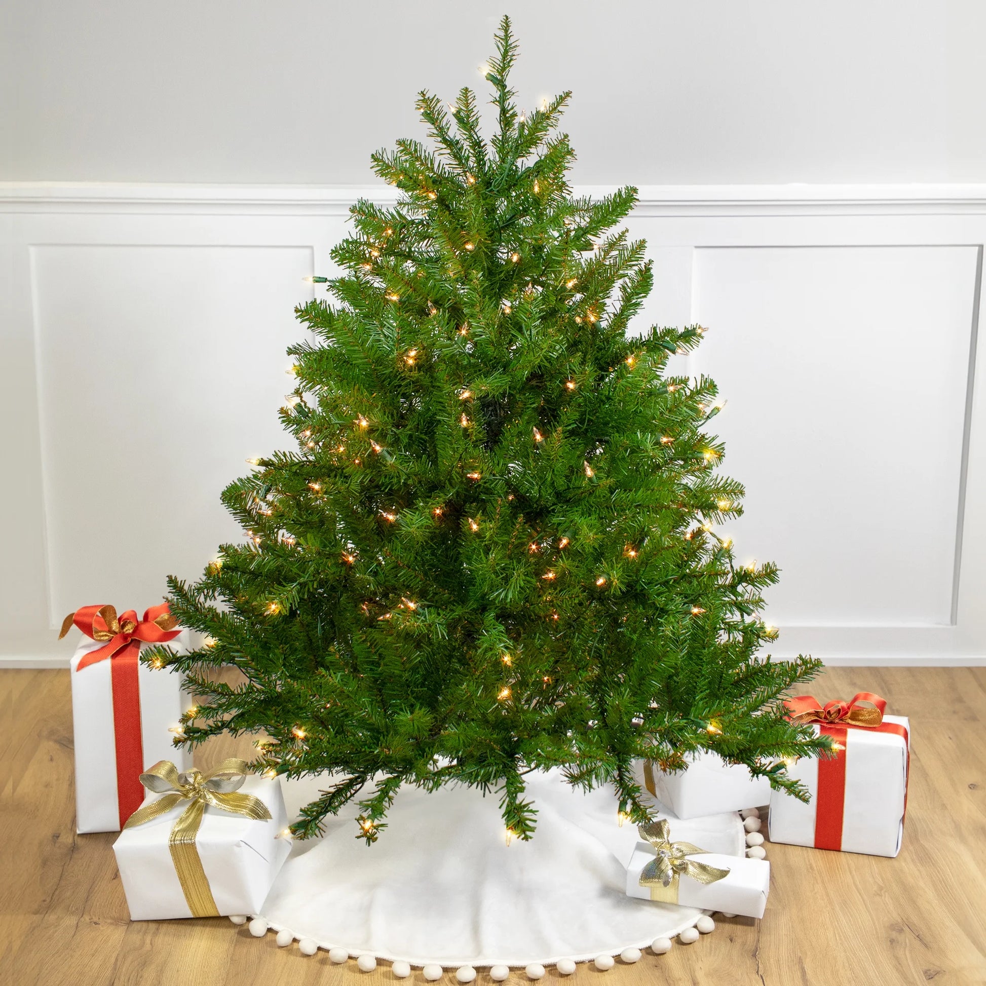 Pre-Lit Full Northern Pine Artificial Christmas Tree - 4' - Clear Lights